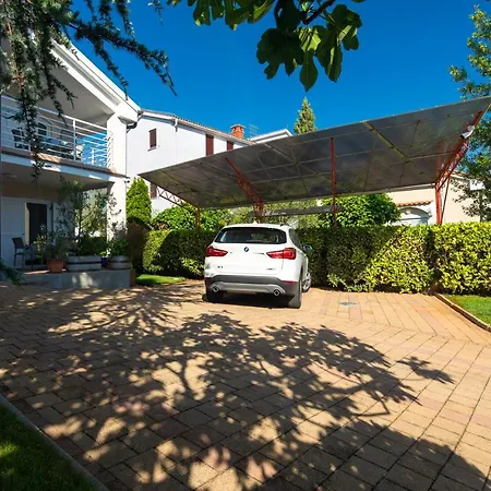 Ruža Apartament Porat (Krk)