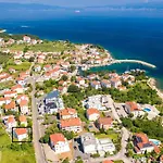 Ruža *